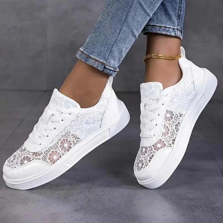 Actieve dames sneakers: ademend comfort en elegante stijl. Ideaal voor dagelijks gebruik en een modieuze casual look.