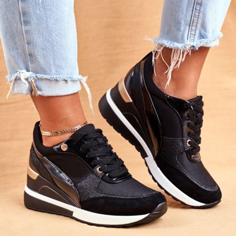 Comfortabele dames sneakers met trendy zwarte accenten, ideaal voor casual mode en dagelijks gebruik.