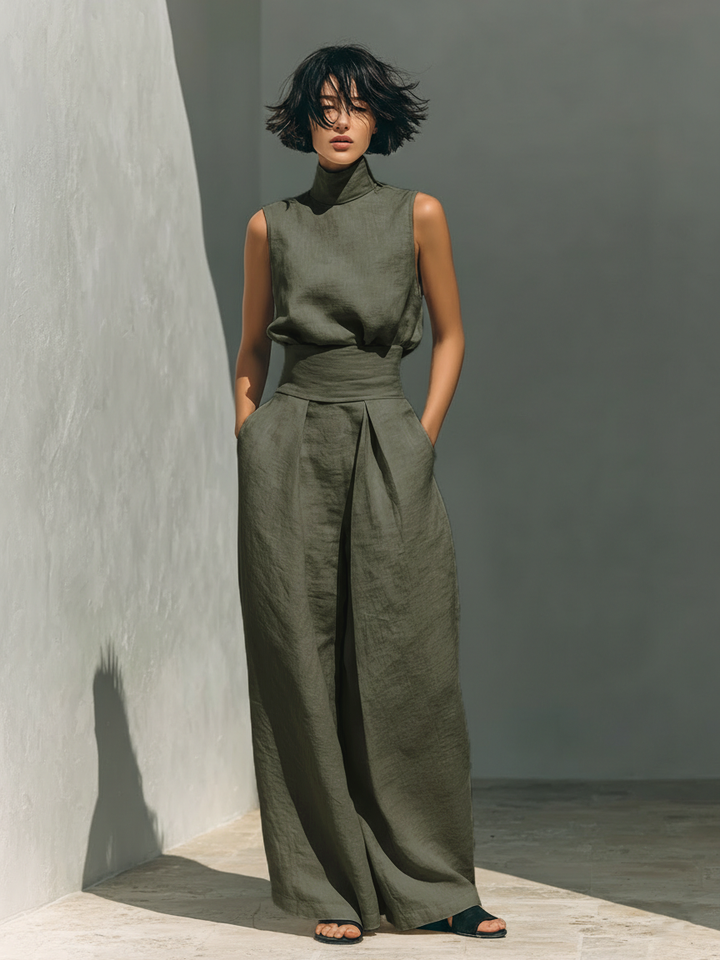 Elegante tweedelige dames co-ord set met chique mouwloze top en flowy wijde broek; ideaal voor een verfijnde stijl.