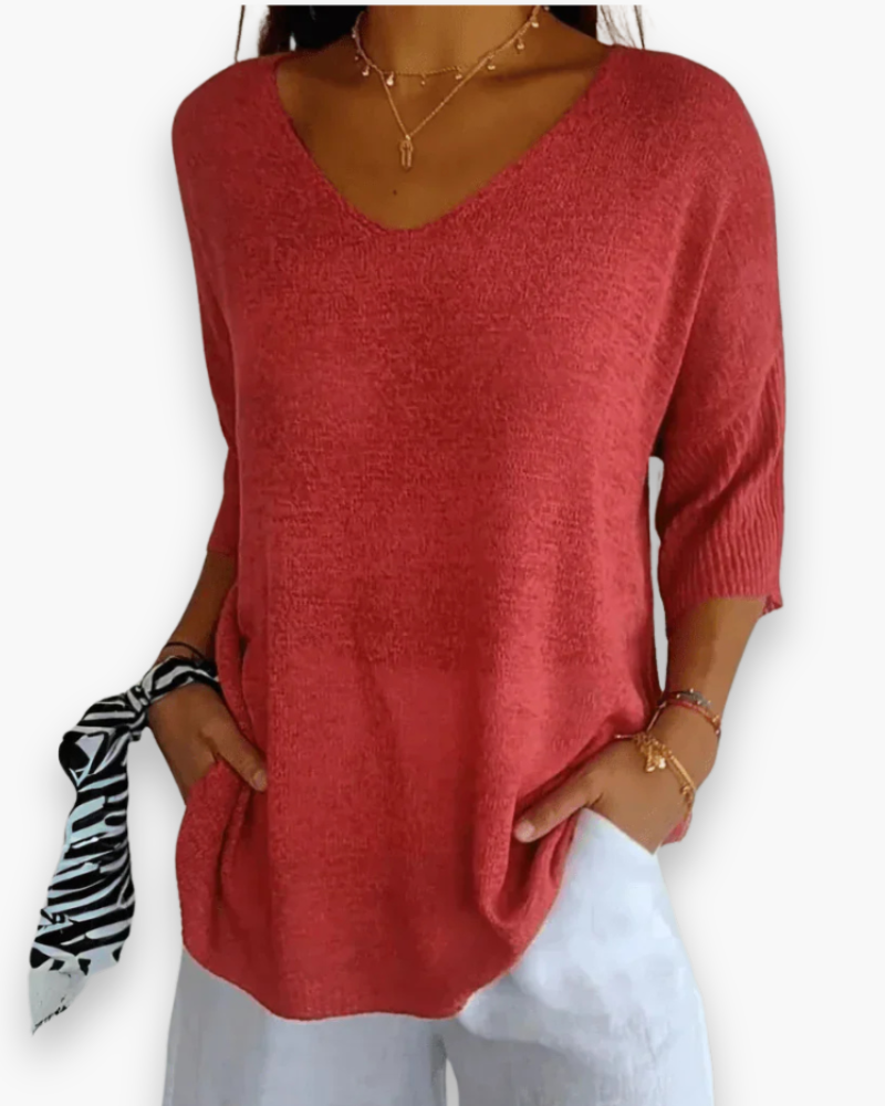 Elegante dames V-hals top met comfortabele casual pasvorm, ideaal voor de zomer.