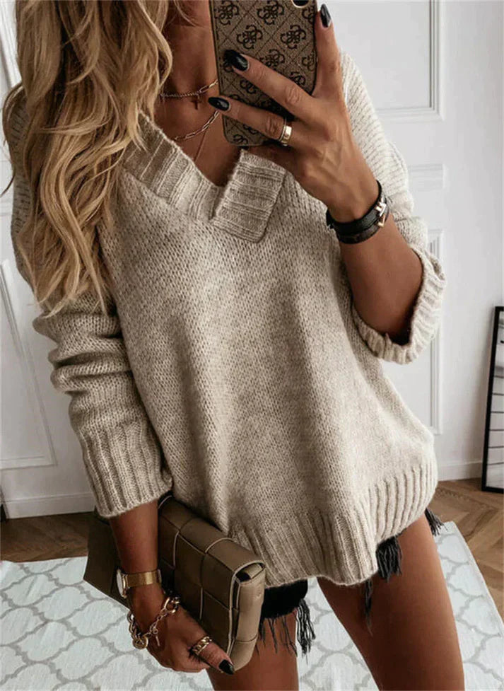 Warme en comfortabele dames V-hals trui, onmisbaar voor de koude herfst- en wintermaanden. Stijlvolle mode.