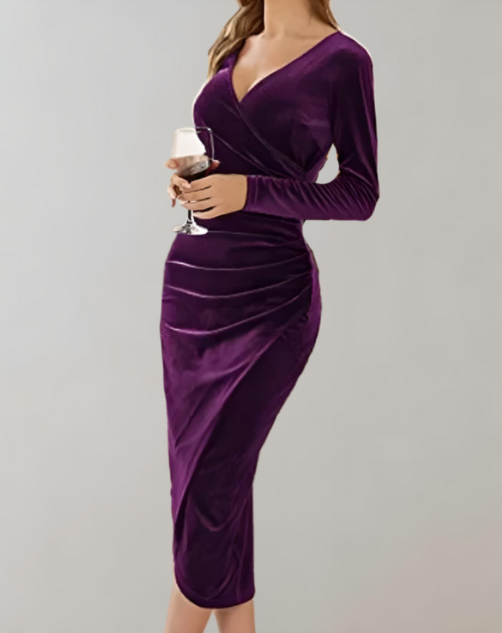 Chique dames wikkeljurk. Formele avondjurk met elegante v-hals en lange mouwen, perfect voor een stijlvolle look.