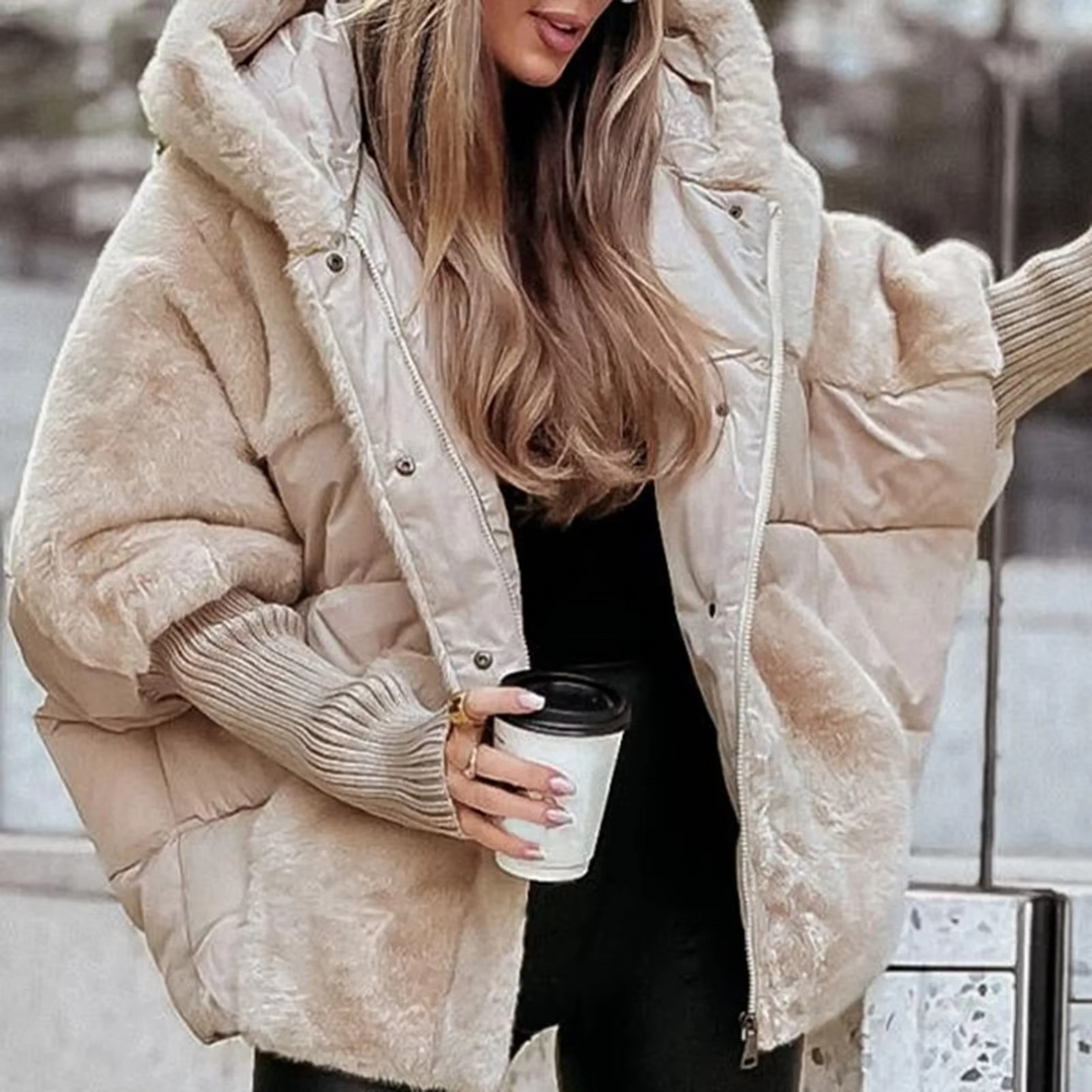 Elegante dames winterjas, perfect voor koude dagen. Warm, comfortabel en modieus voor de winter.