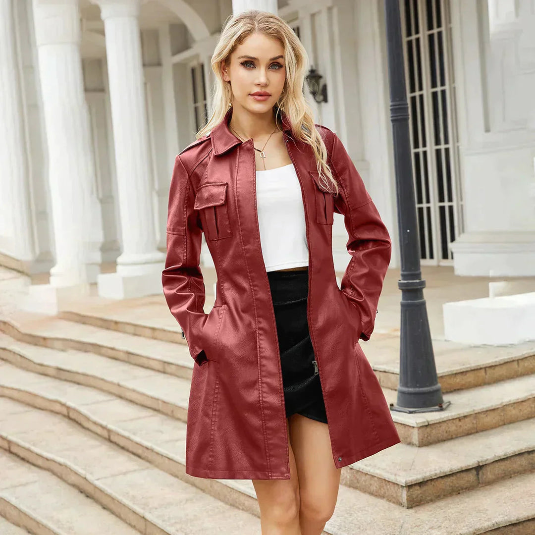 Tijdloze damesjas die elegantie combineert met dagelijks comfort. Perfecte bovenkleding voor een stijlvolle, moderne look.