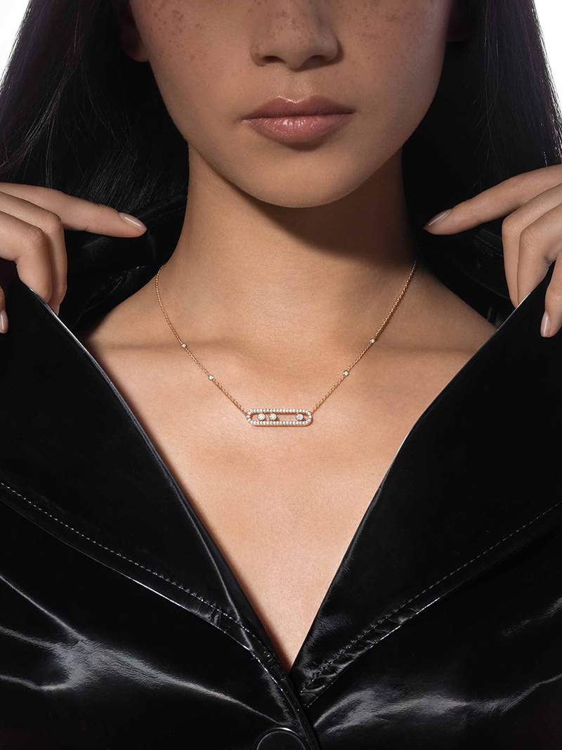 Zilveren damesketting Elegance, verstelbaar met sprankelende bewegende diamanten. Een tijdloos en elegant sieraad.