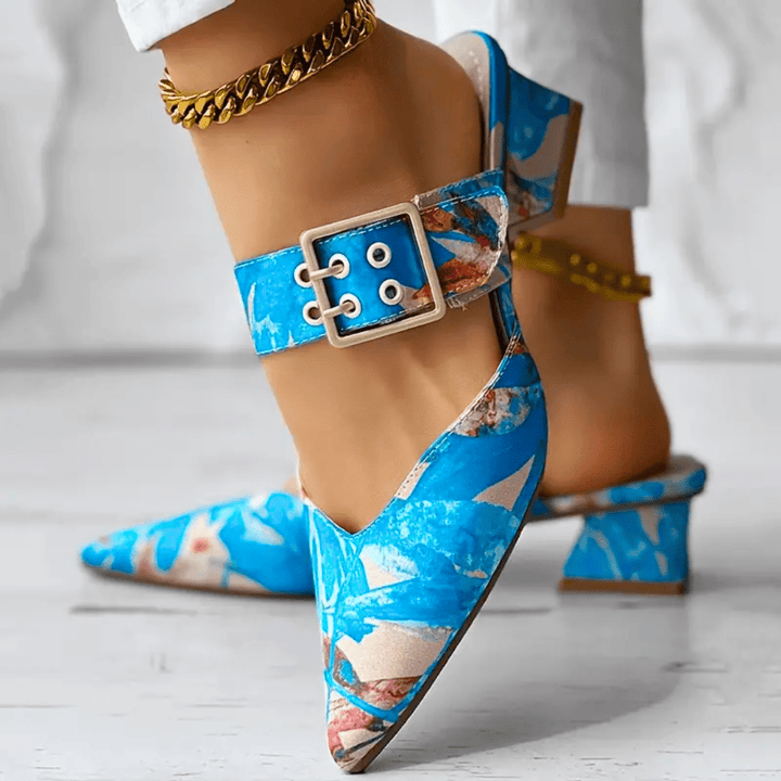 Veelzijdige damesschoenen met verstelbare riemen, combineren elegantie met comfort voor modieuze looks.