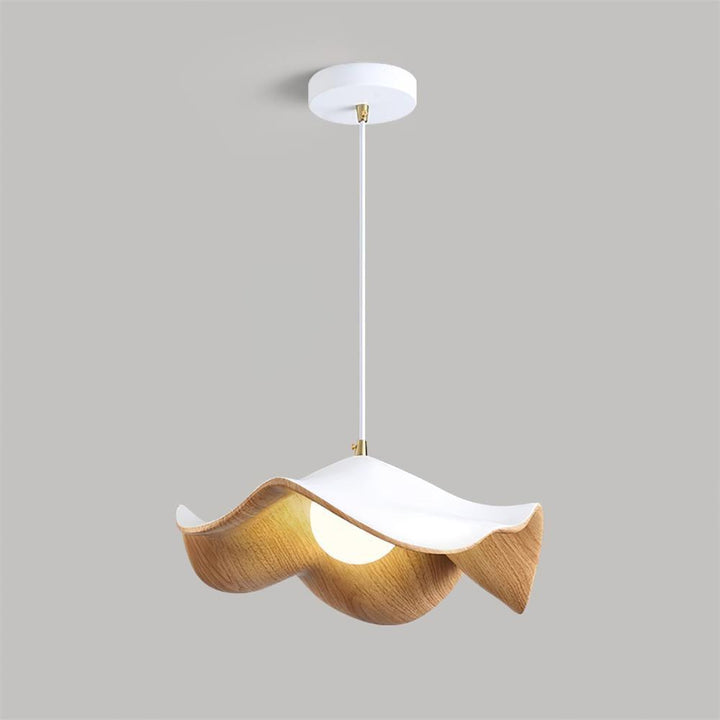 Elegante ElementBois hanglamp van hars en hout met lotusontwerp, straalt warme verlichting uit, ideaal voor elke ruimte.