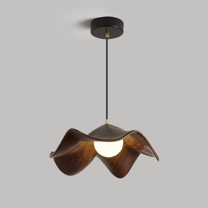 Elegante ElementBois hanglamp van hars en hout met lotusontwerp, straalt warme verlichting uit, ideaal voor elke ruimte.