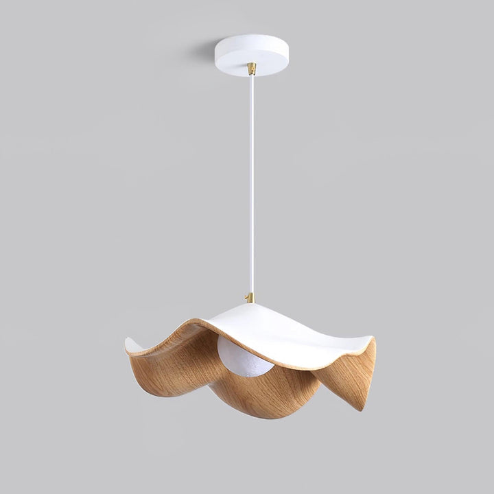 Elegante Element Bois hanglamp van hars en hout met lotusontwerp, straalt warme verlichting uit, ideaal voor elke ruimte.