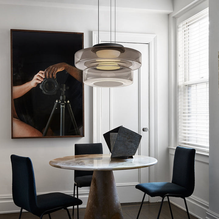 Elegante glazen hanglamp in Bauhaus-stijl, verstelbare LED-hanglamp, warm wit licht, modern design voor binnenshuis.