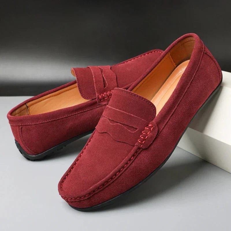 Luxe leren heren loafers met mocassin neus en penny detail, comfortabele slip-ons met duurzame antislipzool.
