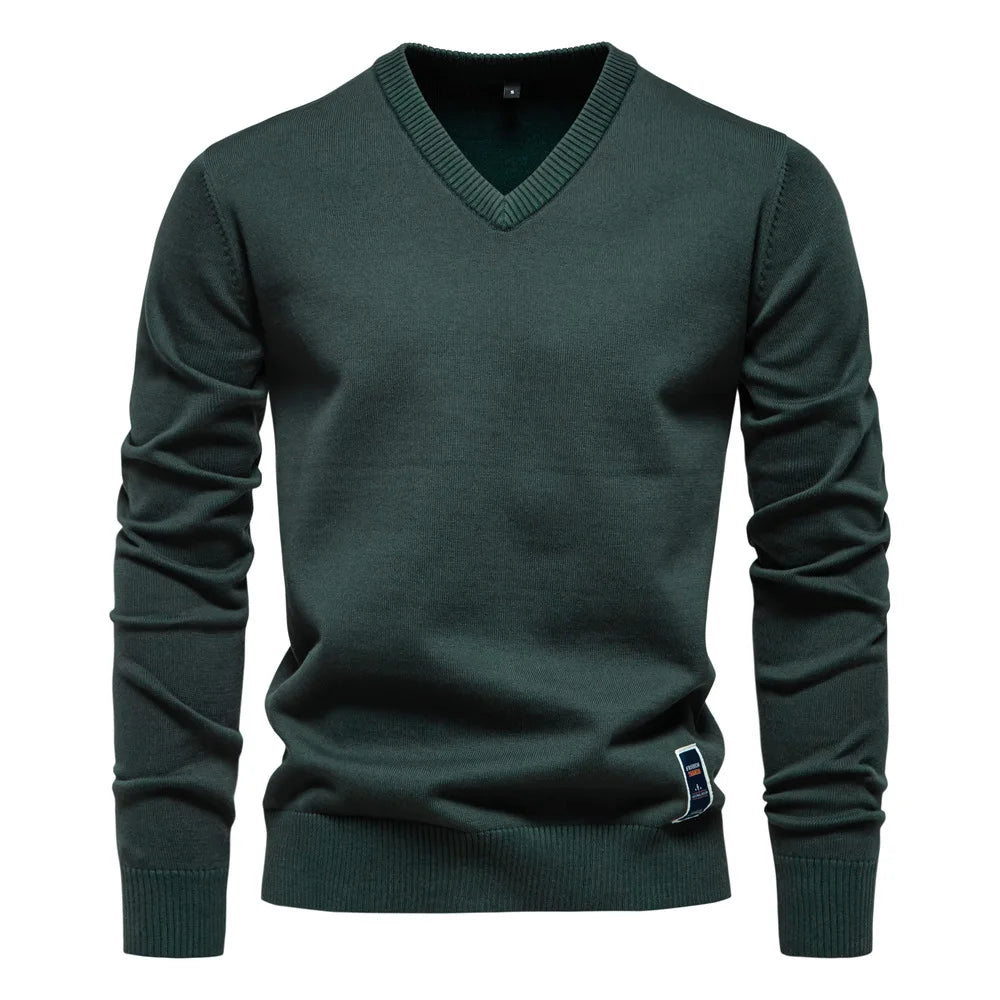 Elegante heren V-hals trui in comfortabele stof, perfect voor casual of zakelijke herfst- en wintermode.