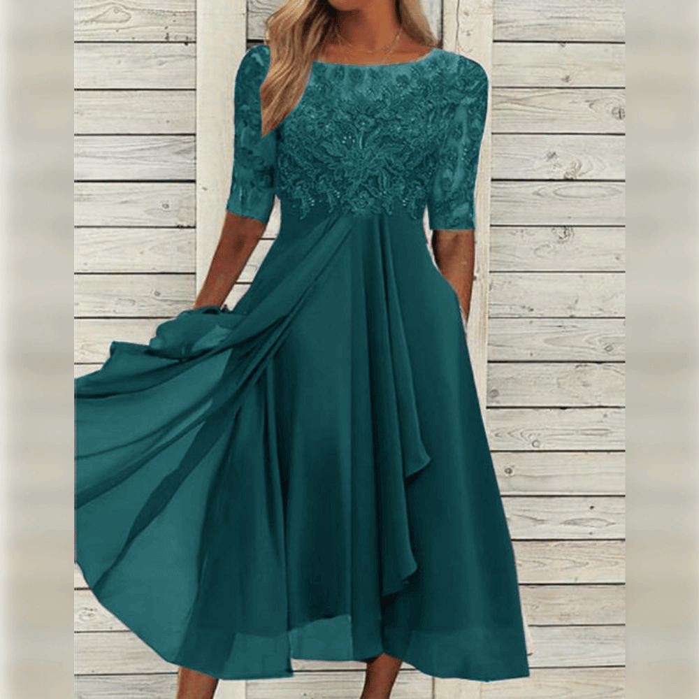 Stijlvolle kanten zomerjurk voor dames, combineert elegantie met draagcomfort. Beschikbaar in vele kleuren.