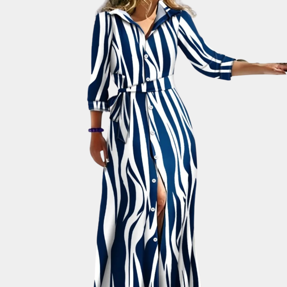 Elegante lange dames maxi jurk met vloeiende pasvorm, perfect voor zomerse dagen of feestjes. Tijdloze stijl & comfortabel.