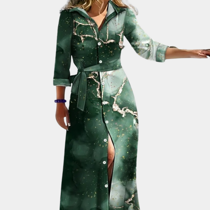 Dames elegante maxi jurk, lange vloeiende stof. Geschikt voor casual en feestelijke gelegenheden, comfortabel en stijlvol.