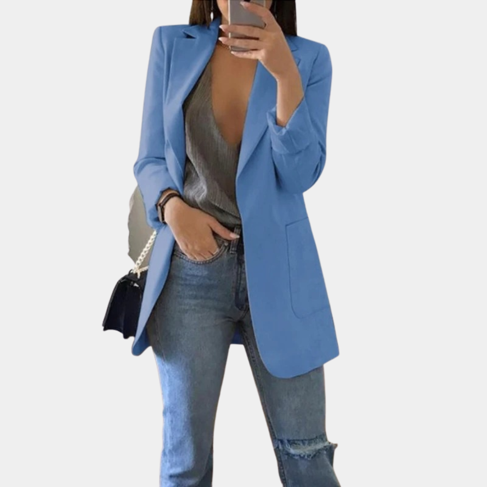 Veelzijdige dames zomerblazer. Ideaal voor kantoor, zakelijke afspraken of een modieuze casual outfit.