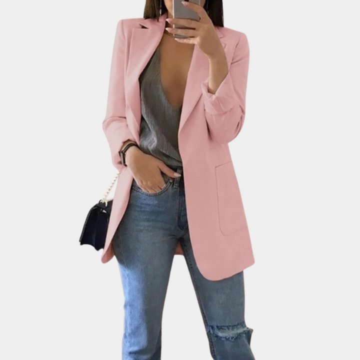Casual lange dames zomerblazer. Comfortabele en elegante dameskleding voor een stijlvolle zomerse look.