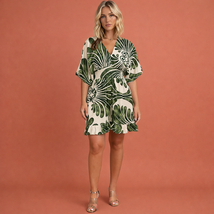 Modieuze luchtige zomer jumpsuit voor dames. Comfortabel, elegant en ideaal voor strand, vakantie of een feest.