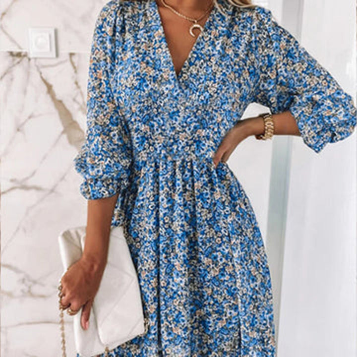 Comfortabele midi zomerjurk dames met korte mouwen. Veelzijdige en elegante optie voor warme dagen.