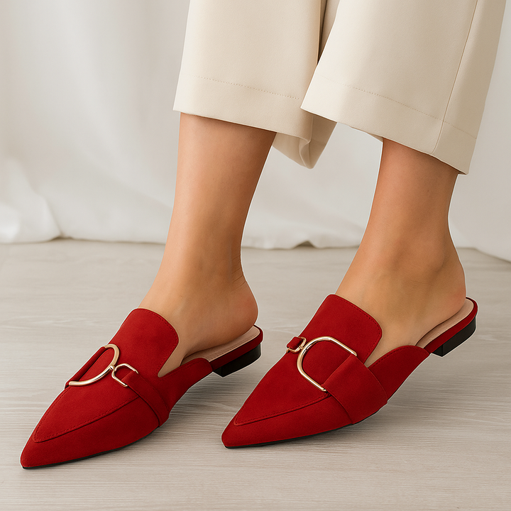 Comfortabele platte Noruega damesmuiltjes met D-gesp, perfecte slip-on schoenen voor casual gebruik.