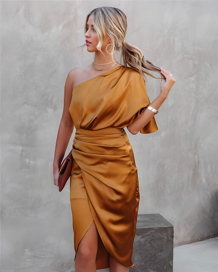 Prachtige one-shoulder midi damesjurk, een elegante gala jurk geschikt voor elk feest en gelegenheid.