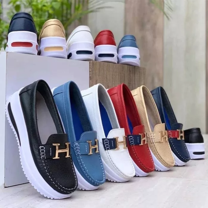 Elegante orthopedische damesschoenen voor optimaal voetcomfort en een trendy stijl.