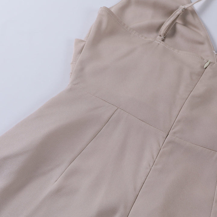 "Elegante Seraphina maxi jurk in zwart met luxueuze uitstraling, perfect voor chique evenementen en beschikbaar in meerdere k