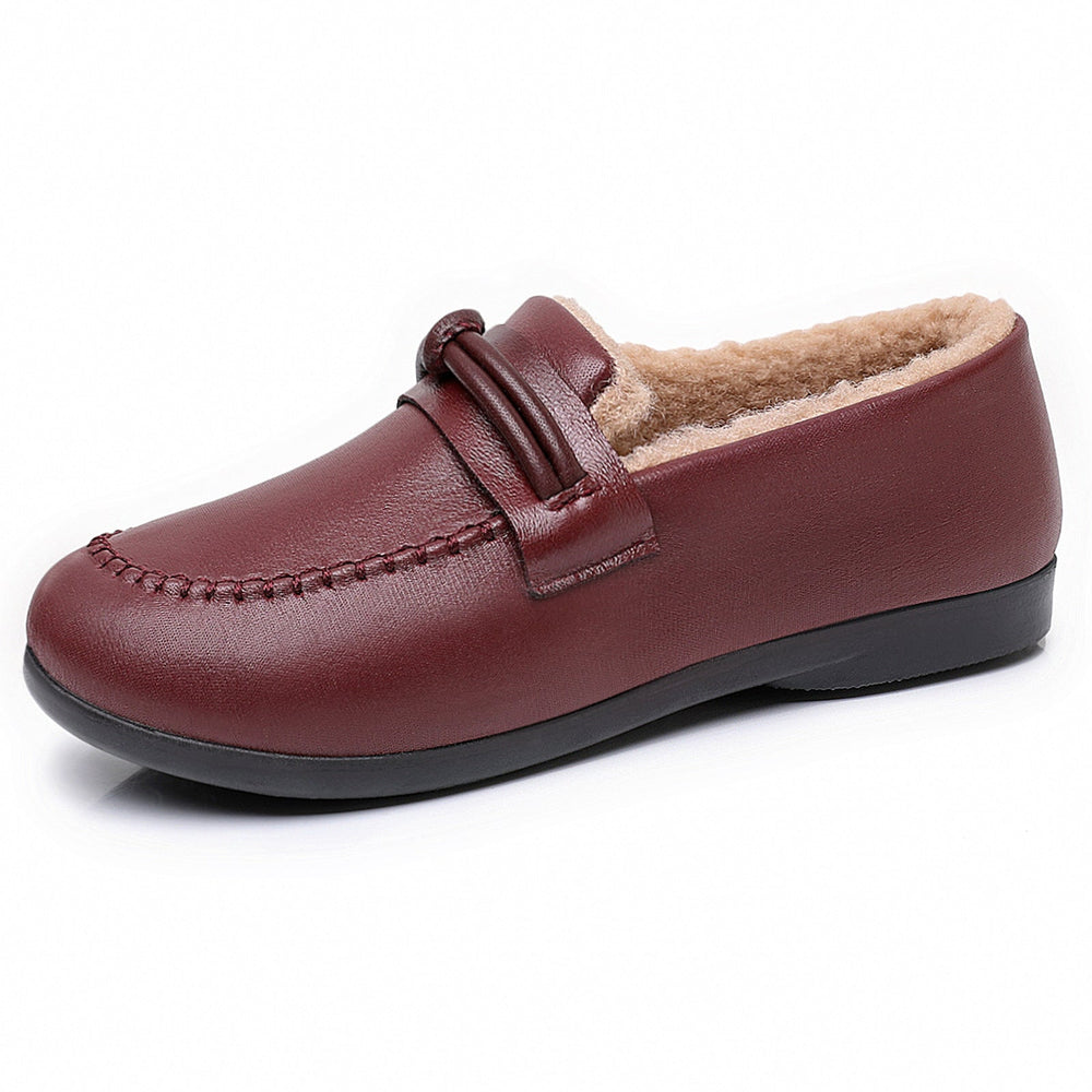 Comfortabele zwarte thermische loafers voor dames, ideaal als warme platte schoenen voor winter en herfst.