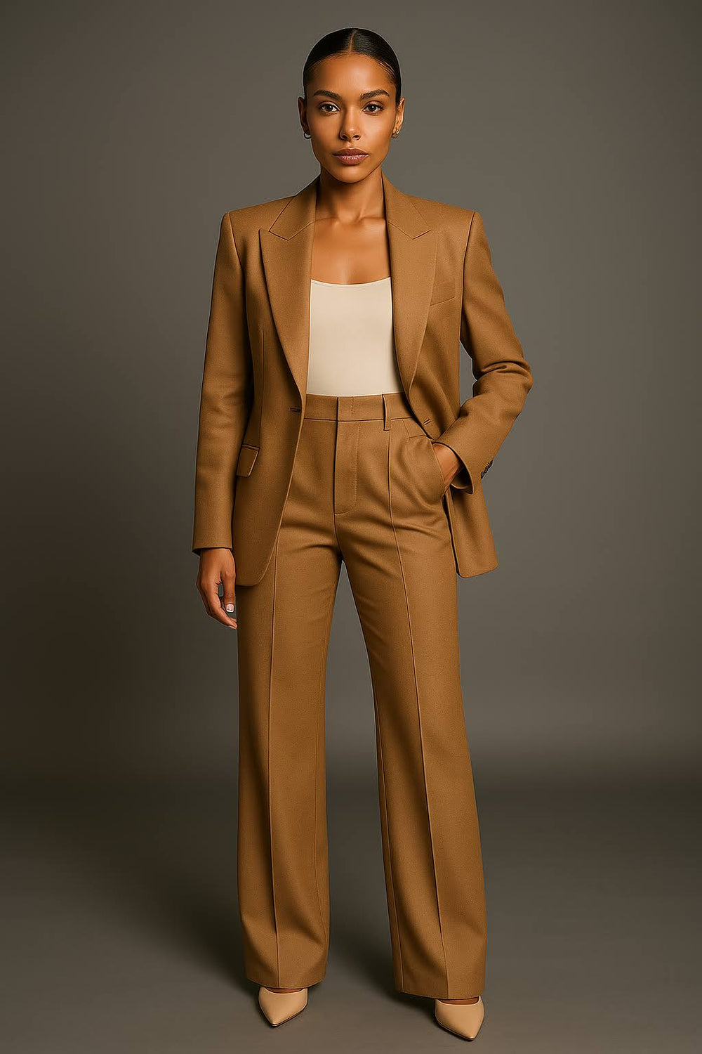 Trendy dames blazer met V-hals uit een tweedelige set, ideaal voor een formele of zomerse zakelijke look.