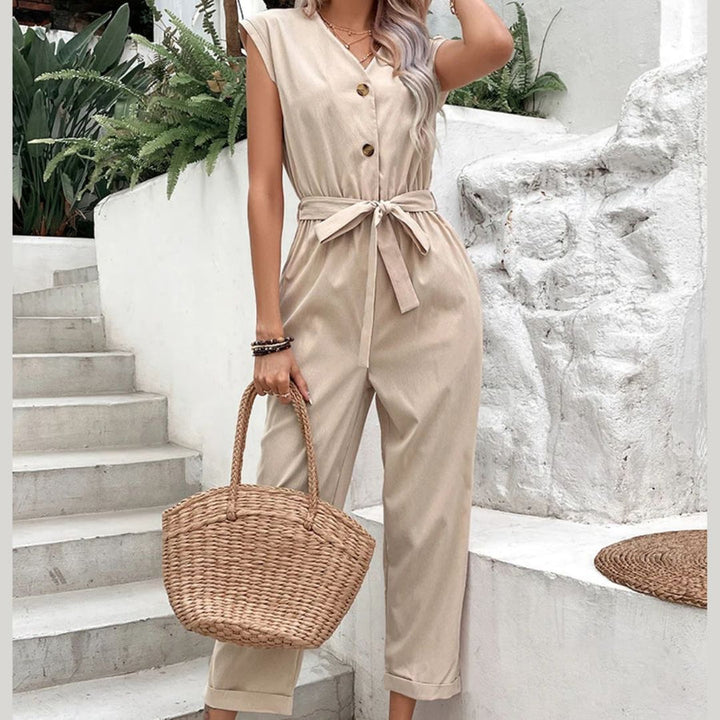 "Elegante V-hals dames jumpsuit, kort en luchtig, met trendy korte mouwen en cropped broeklengte, ideaal voor zomer"