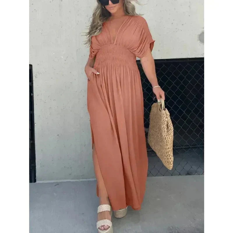 Veelzijdige V-hals maxi damesjurk met split, perfect als casual jurk, strandjurk of feestjurk.
