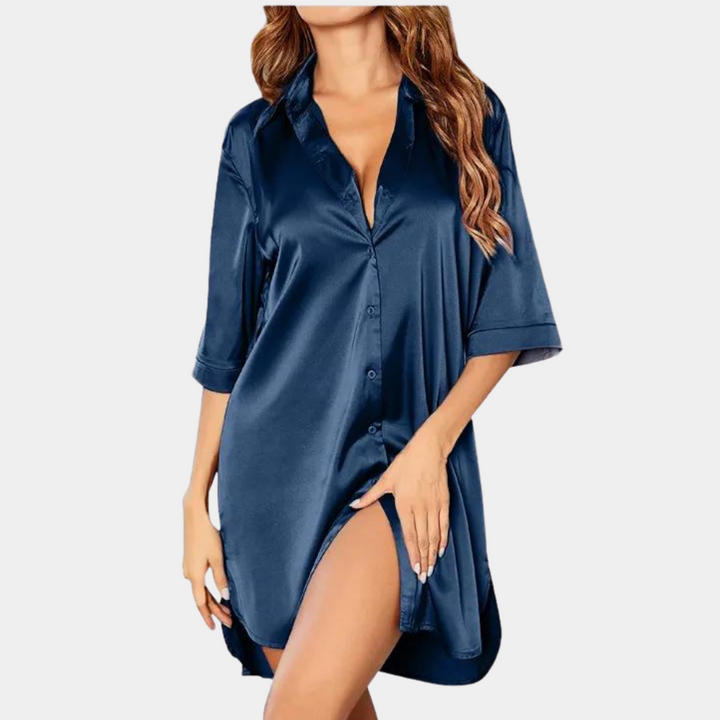 Elegante zwarte dames slaapjurk, luxe en comfortabel, zijdezacht materiaal, ideaal voor zomer nachtmode, flaterende pasvorm.