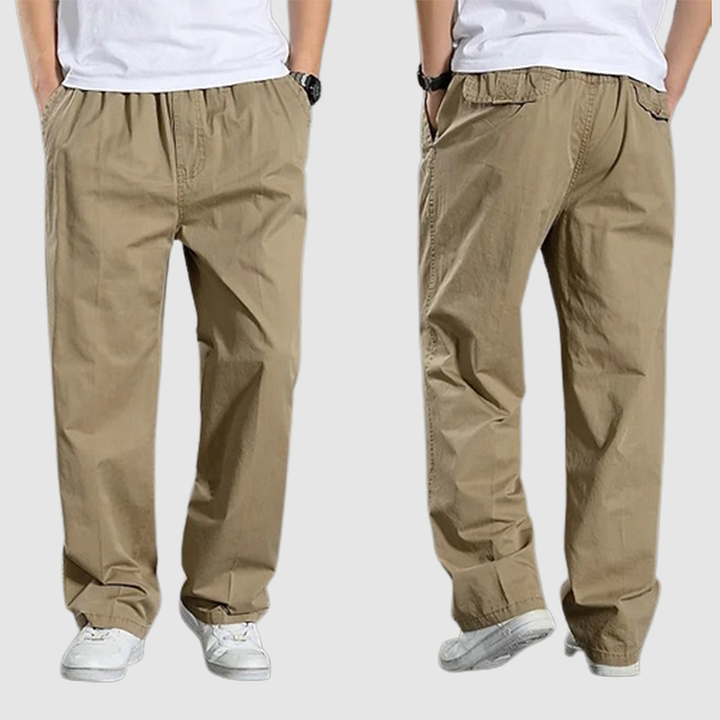Comfortabele Frederick katoenen heren cargobroek met elastische taille en functionele zakken.