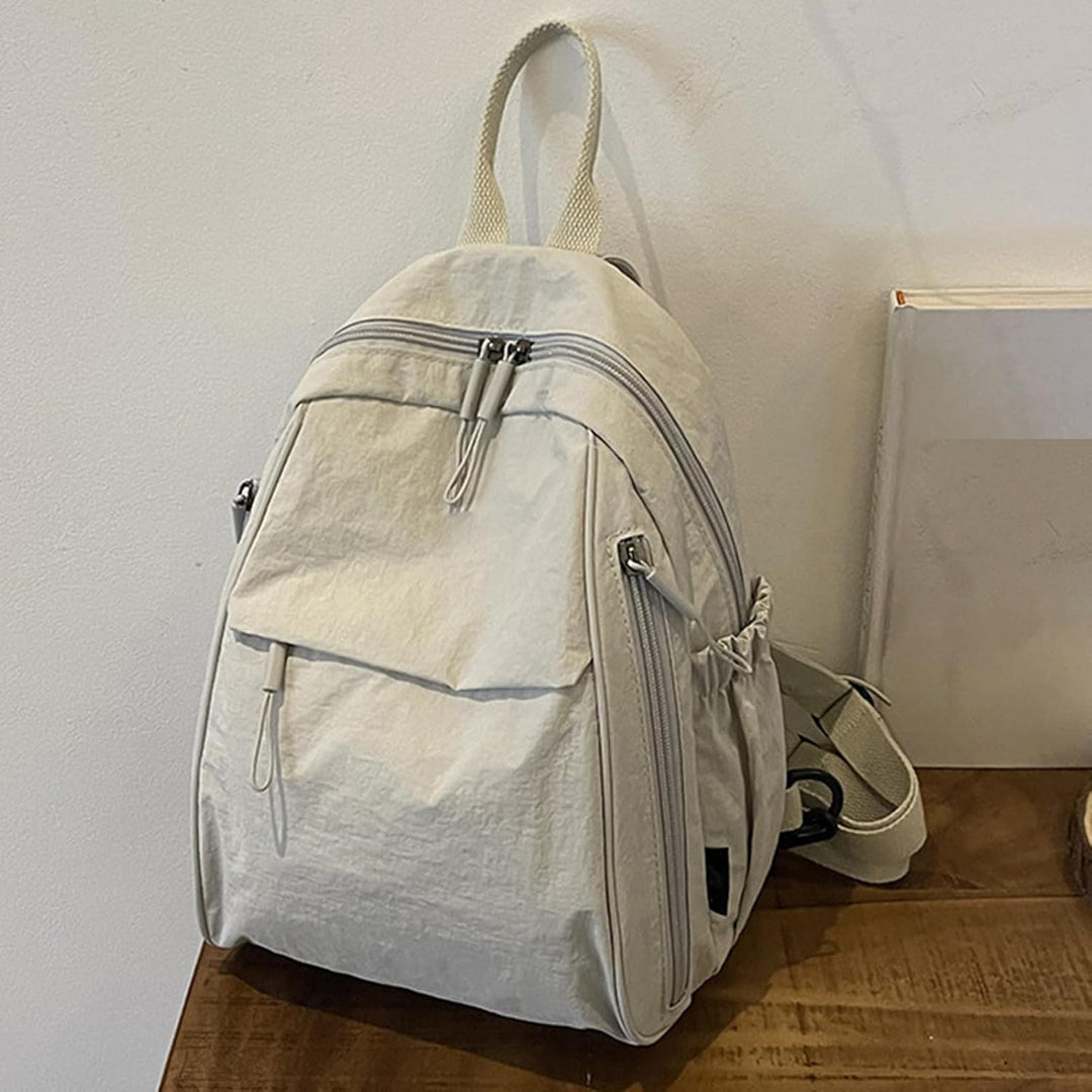 Georganiseerde unisex rugzak, geel en waterdicht, ideaal voor school, reizen en pendelen.