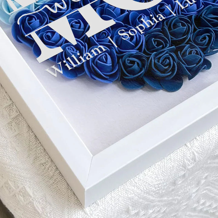BlossomHeart shadowbox met bloemen en harten, een uniek gepersonaliseerd cadeau voor familieherinneringen.