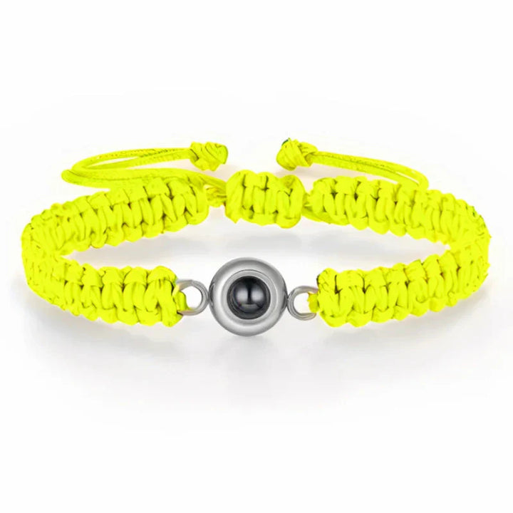 "Gepersonaliseerde foto projectie armband in zwart, unieke sieraden met verstelbaar ontwerp voor persoonlijke herinneringen."