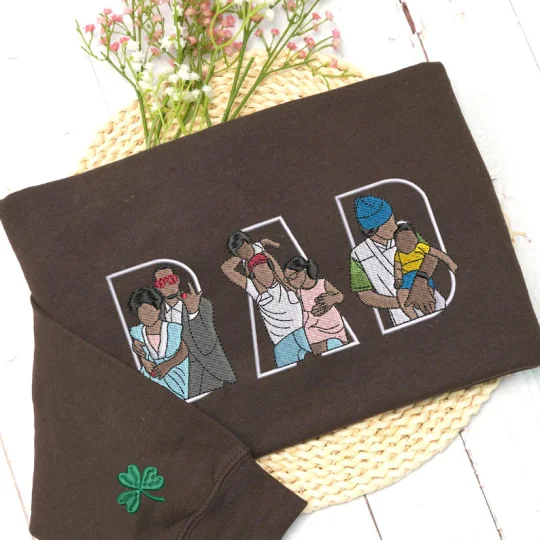 Comfortabele gepersonaliseerde heren hoodie, geborduurd met een unieke boodschap, stijlvol en veelzijdig.