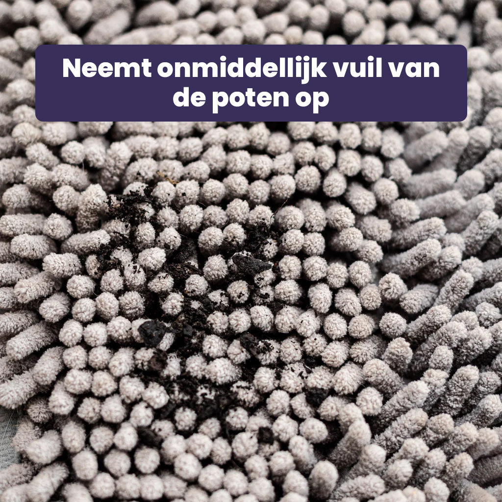 Bruine hondenmat, zeer absorberend, ideaal als deurmat tegen vieze poten. Essentiële hondenbenodigdheden.