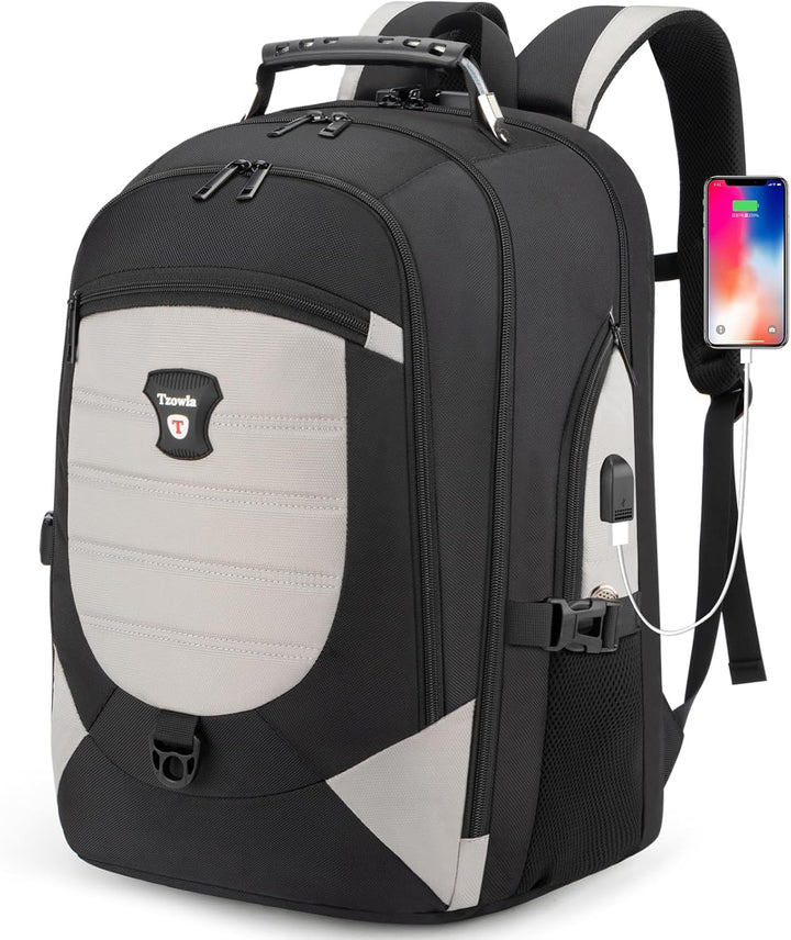 Georganiseerde binnenkant van de anti-diefstal werktas met aparte vakken voor laptop, tablet en accessoires.