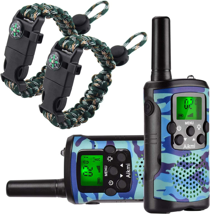 "Groene camo walkie talkies voor kinderen, 22 kanalen, 5 km bereik, ideaal voor avontuurlijke spelletjes buiten."