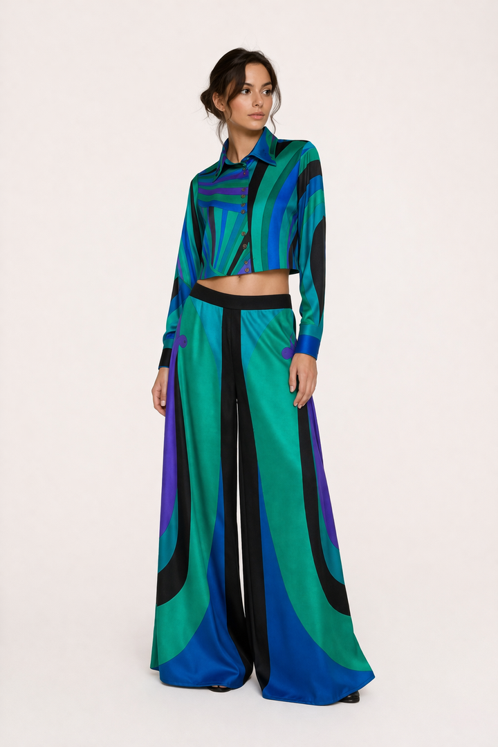 Groene dames outfit set met elegante print, inclusief modieuze top en wijde broek voor lente/zomer.