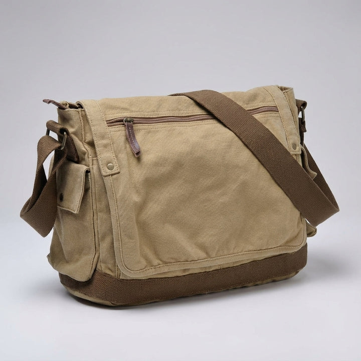 Praktische groene vintage tas van canvas, comfortabele unisex messenger tas voor laptop en persoonlijke items.
