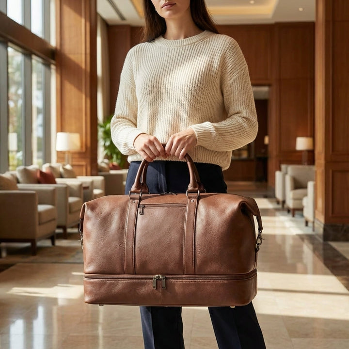 Grote leren weekendtas unisex Voyagely, stijlvolle reisbagage met veel opbergruimte.