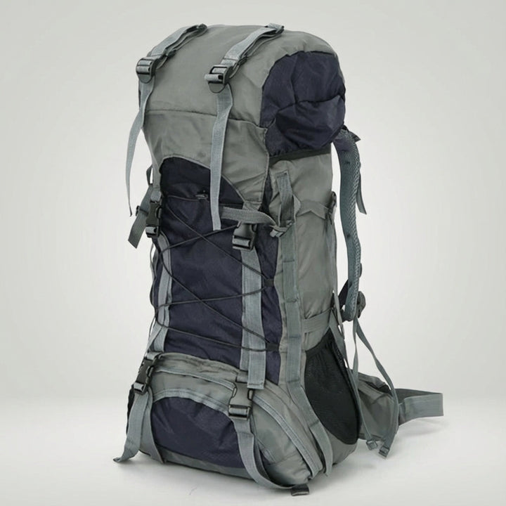 Comfortabele backpack voor wandelaars; ideaal voor meerdaagse trekking en outdoor expedities, waterafstotend.