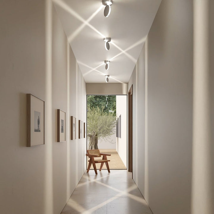 HaloGlow 360° LED projector spotlight voor sfeervolle binnenverlichting, ideaal voor elke kamer.