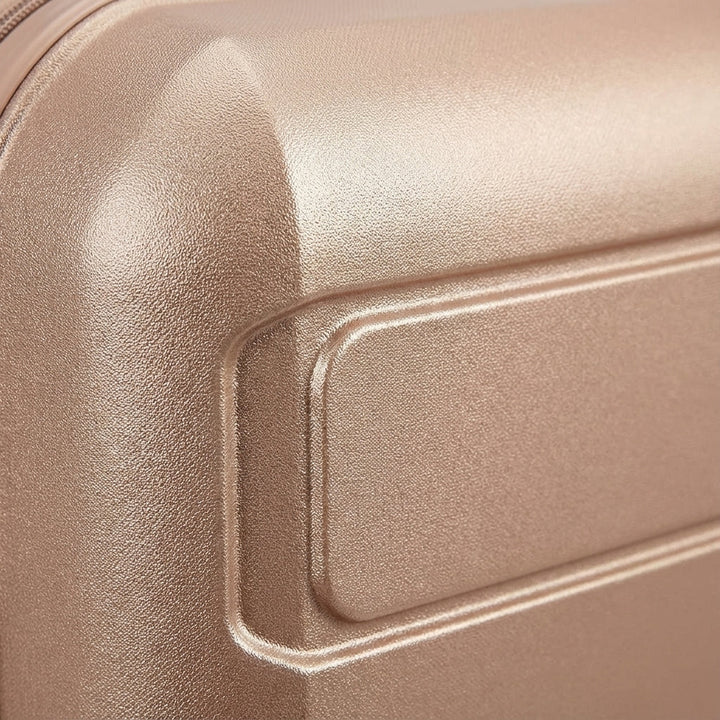 Uitbreidbare hardshell koffer SpinCore voor extra bagage. Perfect voor lange vakanties en zakenreizen.