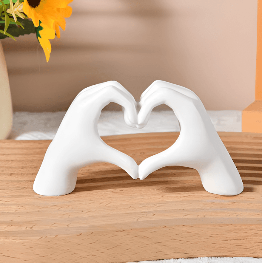 Uniek handgemaakt hart kunstwerk, accentstuk voor een moderne en liefdevolle woonstijl.