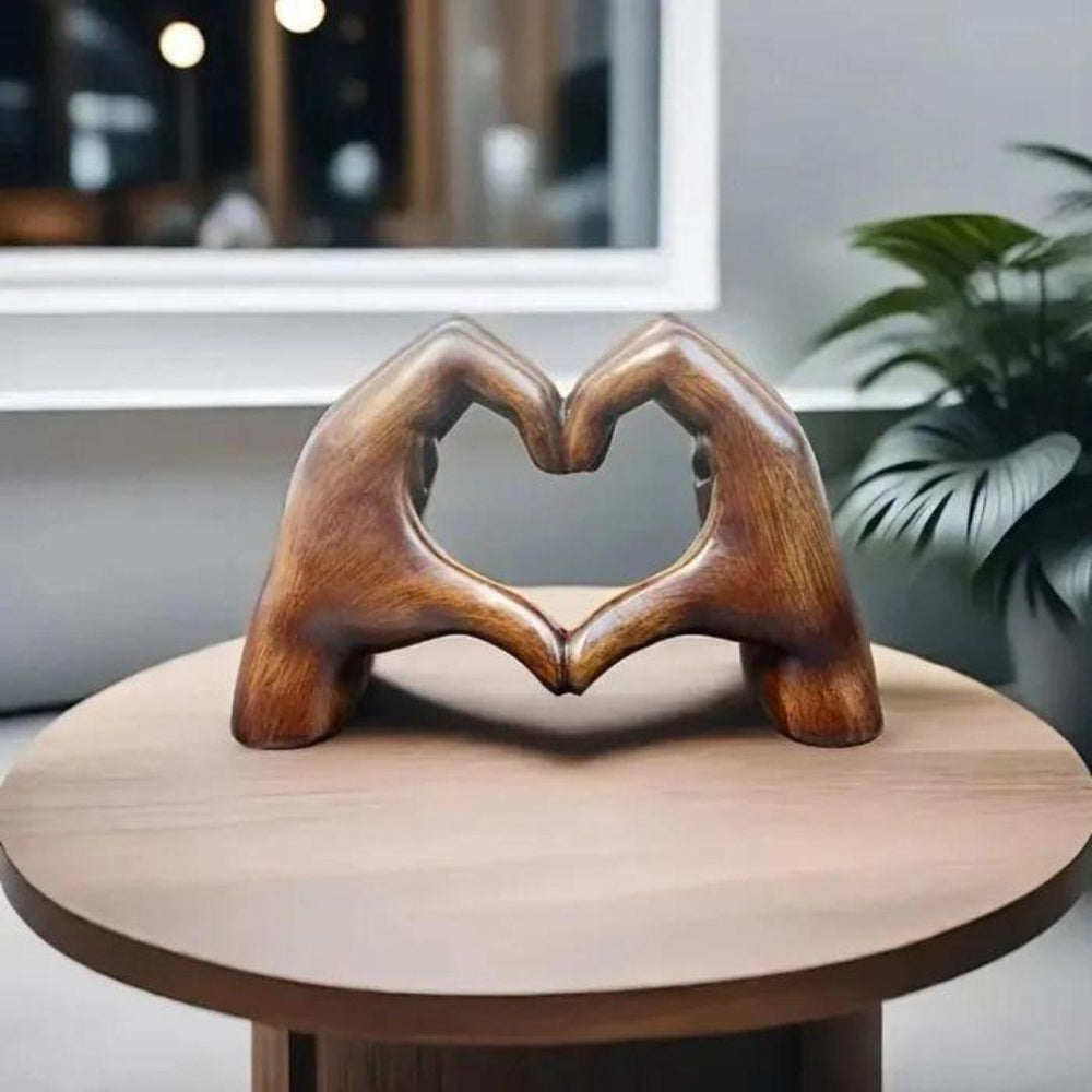 Modern hart kunstwerk, duurzaam en handgemaakt voor een stijlvol interieur.