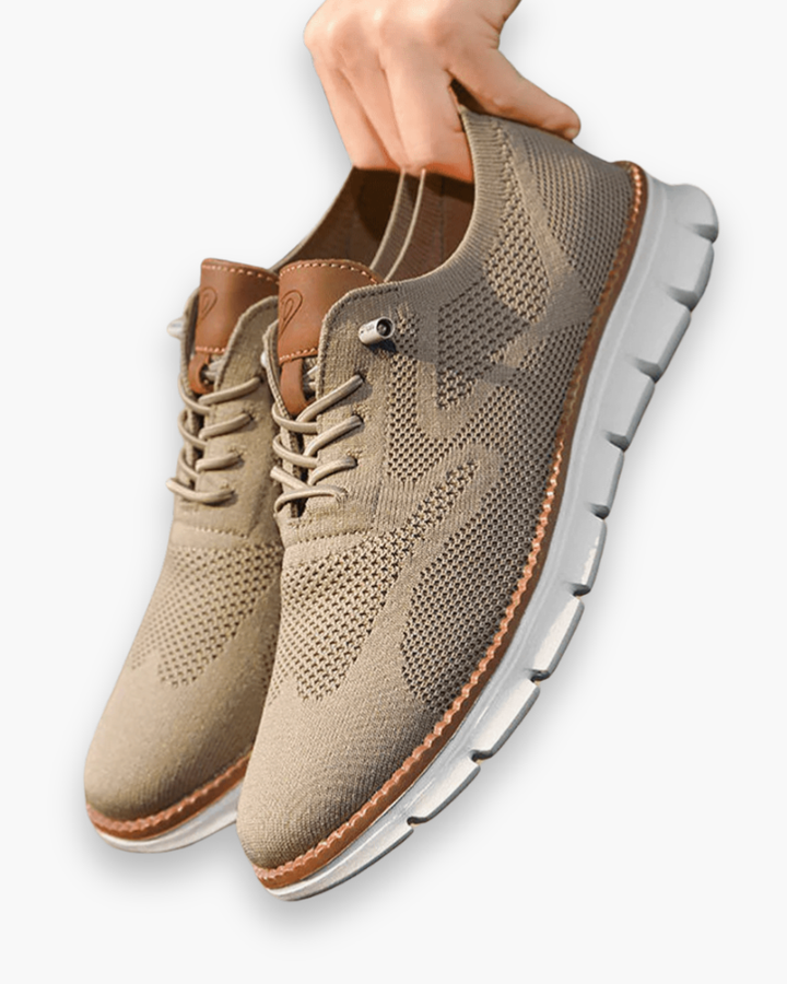 Stijlvolle heren sneakers met veters, comfortabel en sportief voor wandelen en dagelijkse mode.
