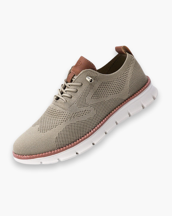 Comfortabele heren sneakers met ademend bovenwerk en flexibele zool, voor een lichte en luchtige ervaring.